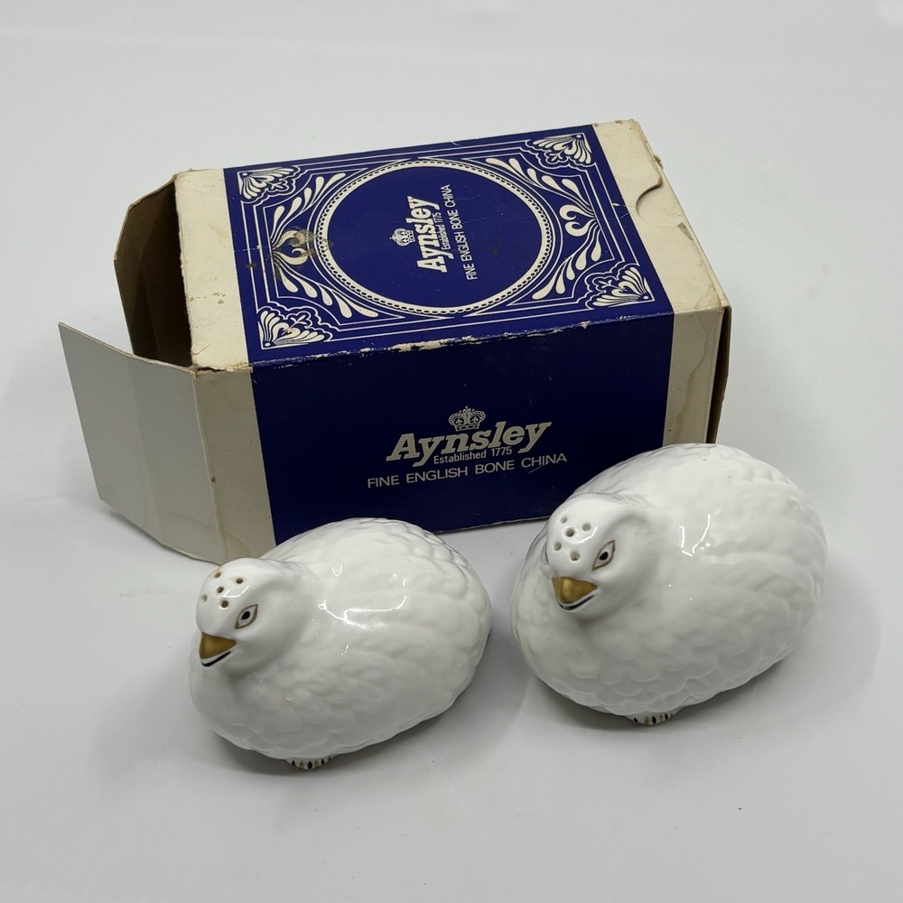 Aynsley Hand Painted Fine Bone China Salt And Pepper Shakers‎ Birds Quail Doves